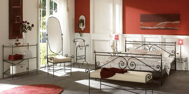 Metallbett Isa und Beim�bel