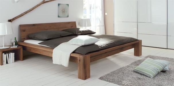 Massivholz Bettrahmen Oakline Wild von Hasena & Sion Kopfteil