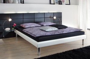 Bettrahmen aus Massivholz, Metall, Leder oder Polster kaufen