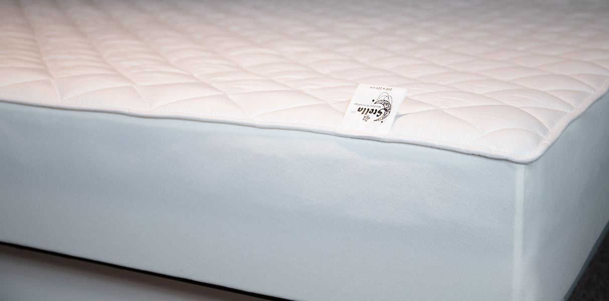 Stella Premium Matratzenauflage f�r Wasserbetten - mit Spannumra