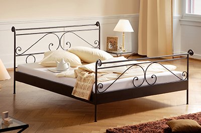 Wasserbett mit Metallbett Romantic Cerete von Hasena