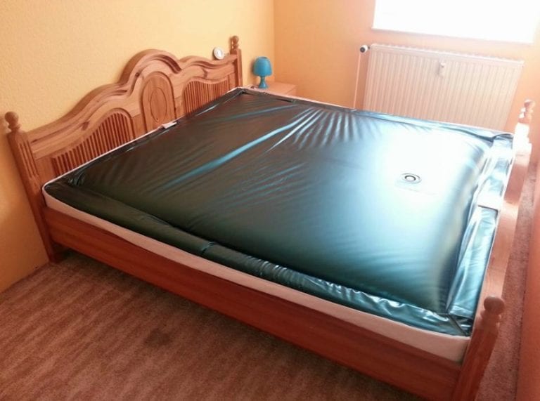 Wie Viel Liter Passen In Ein Wasserbett Wasserbett Füllmenge selbst richtig einstellen